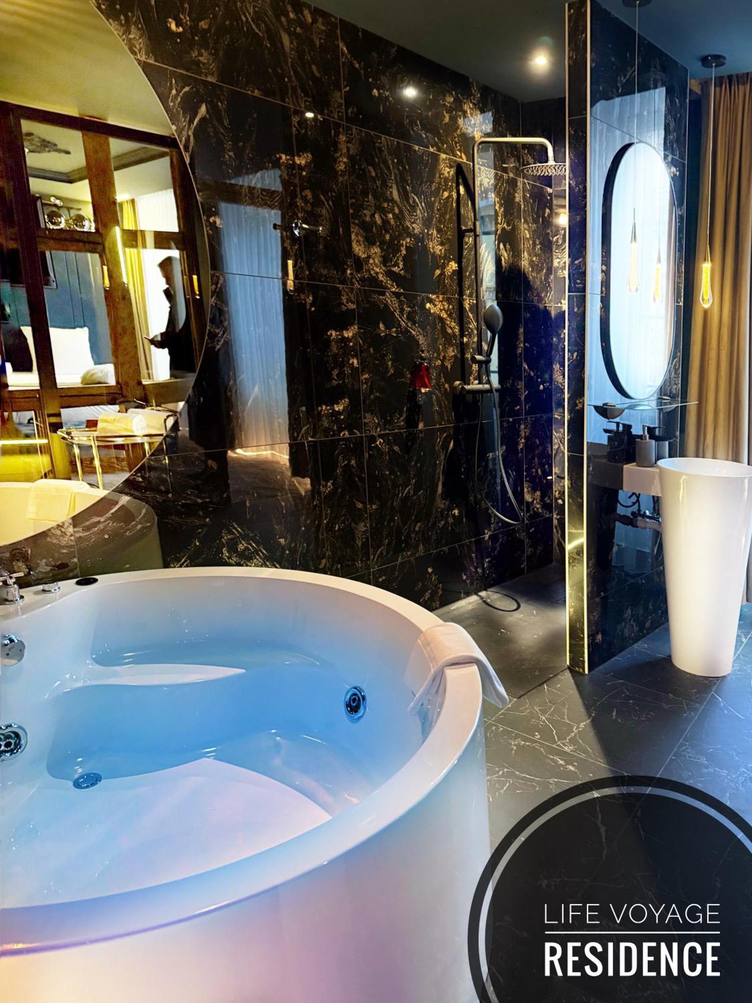 Life Voyage & - Strasbourg's Center Luxury Experience Strasbourg