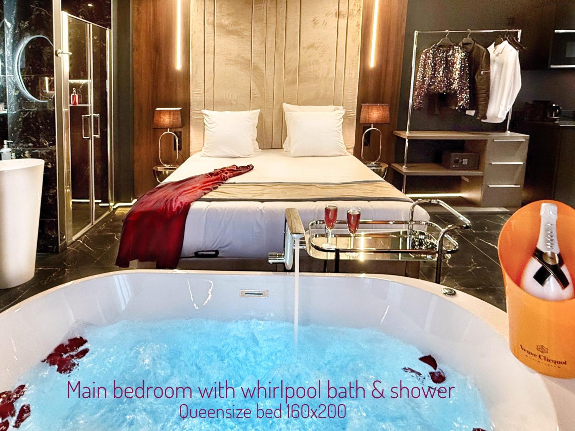 Life Voyage & - Strasbourg's Center Luxury Experience